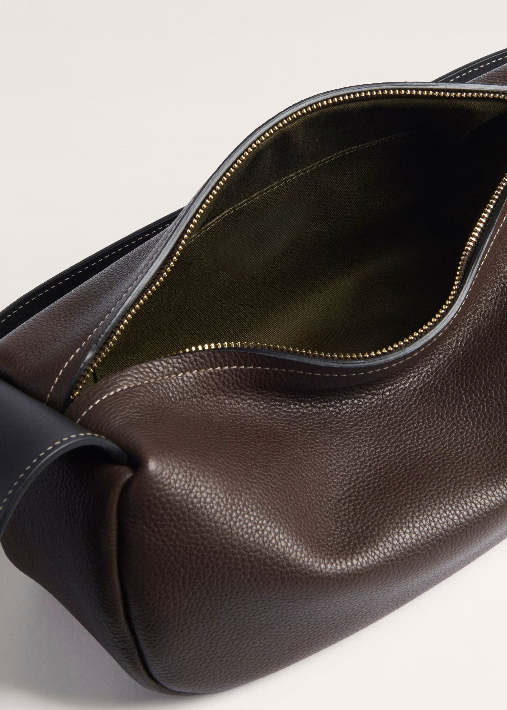 Wide Strap Cylinder Crossbody Bag