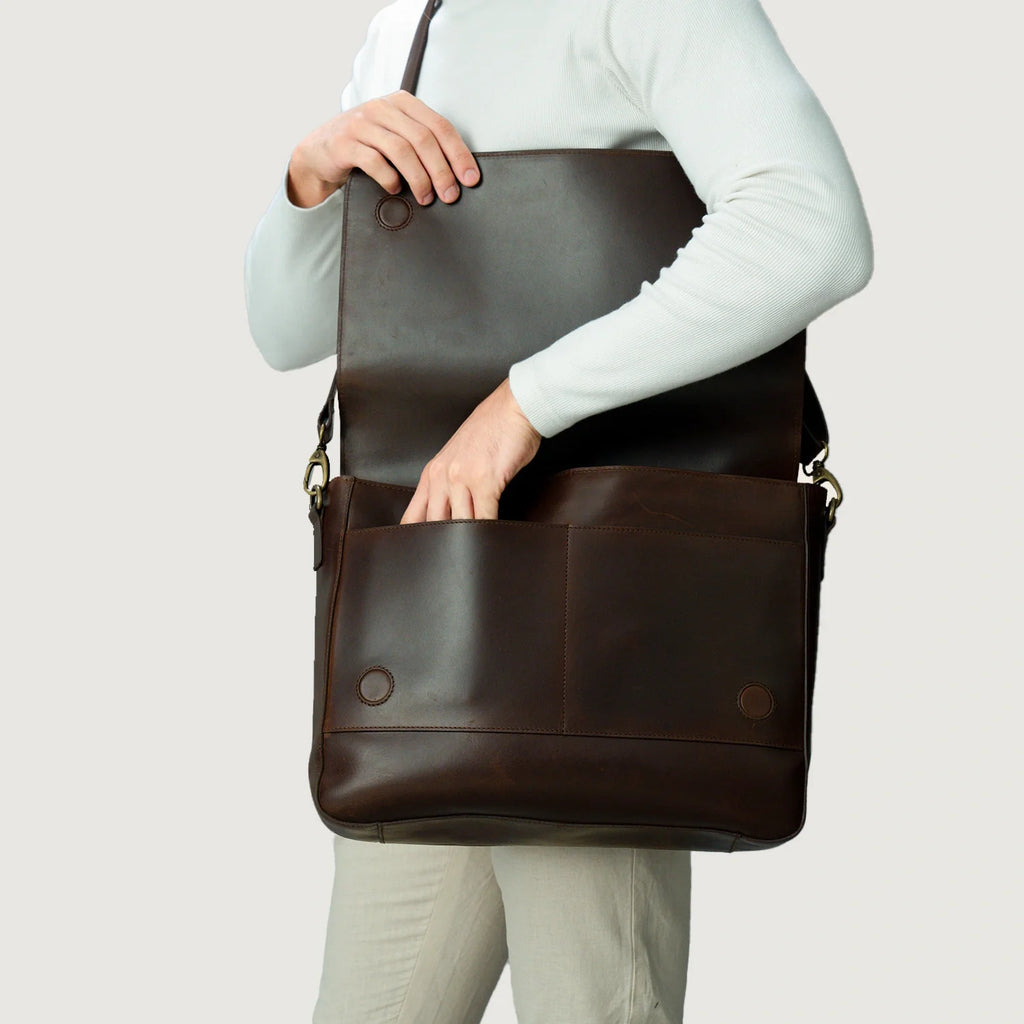 Smooth Leather Business Messenger Bag